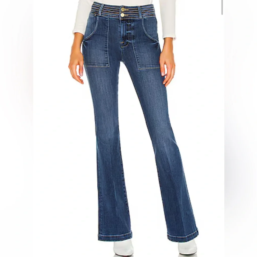 Frame Denim Le High Flare Patch Pocket Trapunto Stitch Stallion